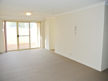 今日悉尼Bankstown 3房2卫2车位整租,$495/week Bankstown 3房2卫2车位整租,$495/week